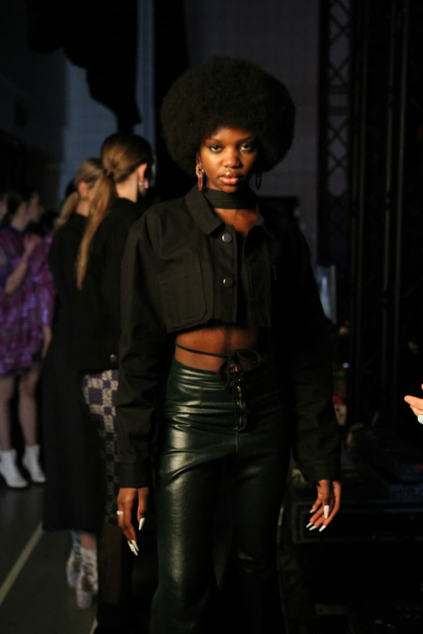 L&C Model Connect showcase photo 3